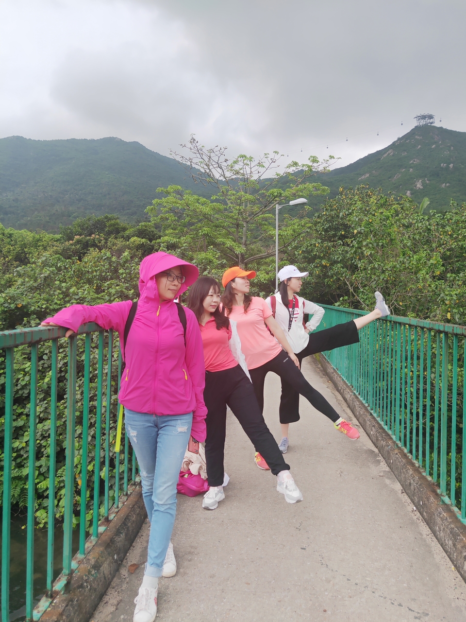 C8C120E5ED1A69F0B9830F7FB0EB057A