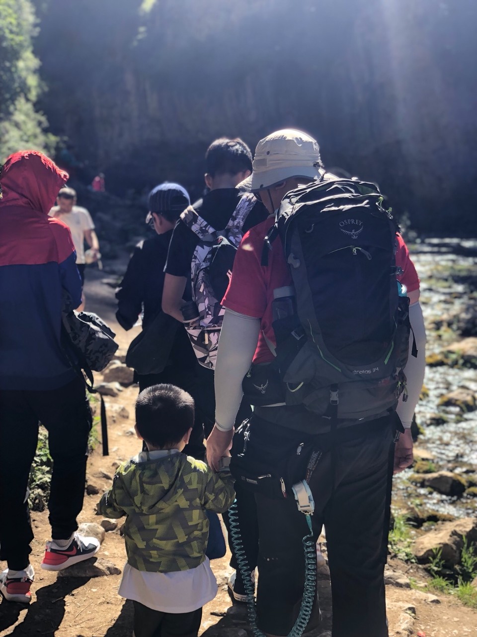 94ACB0C0-9B86-40D3-BE97-C25B1E66E1CC