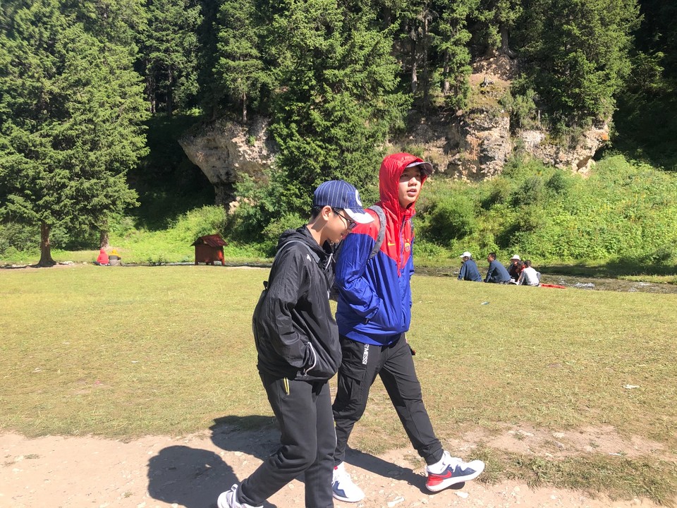 DCF56802-1E8C-4B47-BE99-73257BCAFF7E