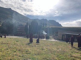 8B4300CE-2D11-495E-8CE3-B9DA3122F114