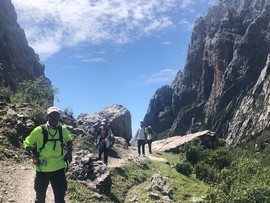 EFE7A18B-2CFE-4A26-BBA7-2BA7BC8C369F