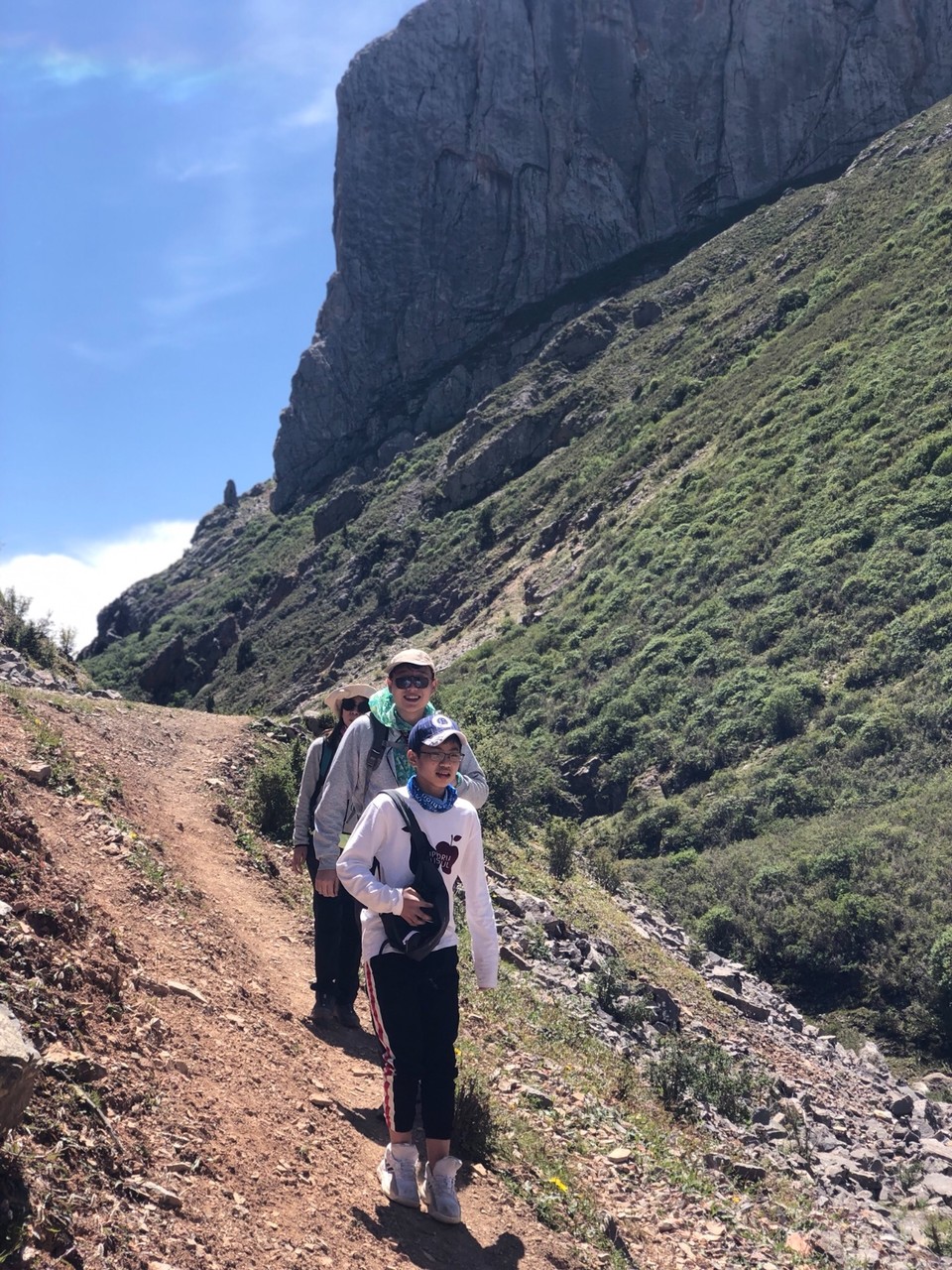 48DB0442-10A7-4EE7-94B0-3070835259AE