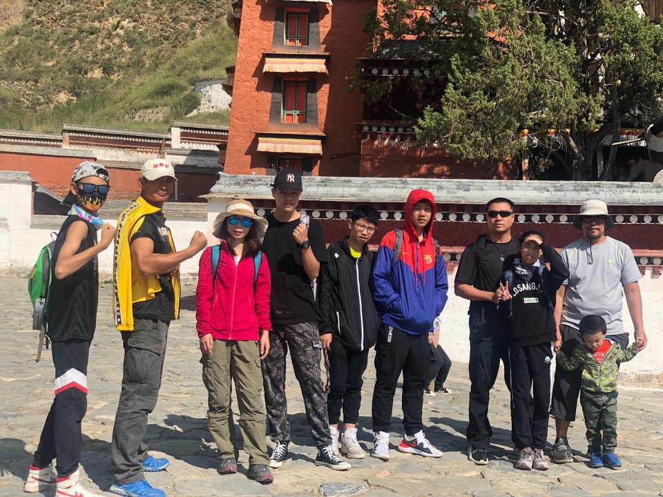 2A7418E6-D2F1-4180-BB14-E75DF321E971