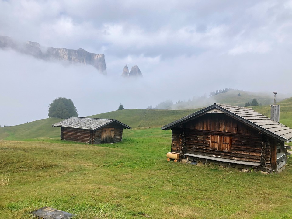 54C67BC2-5C69-40C9-BD68-FADFEC429838