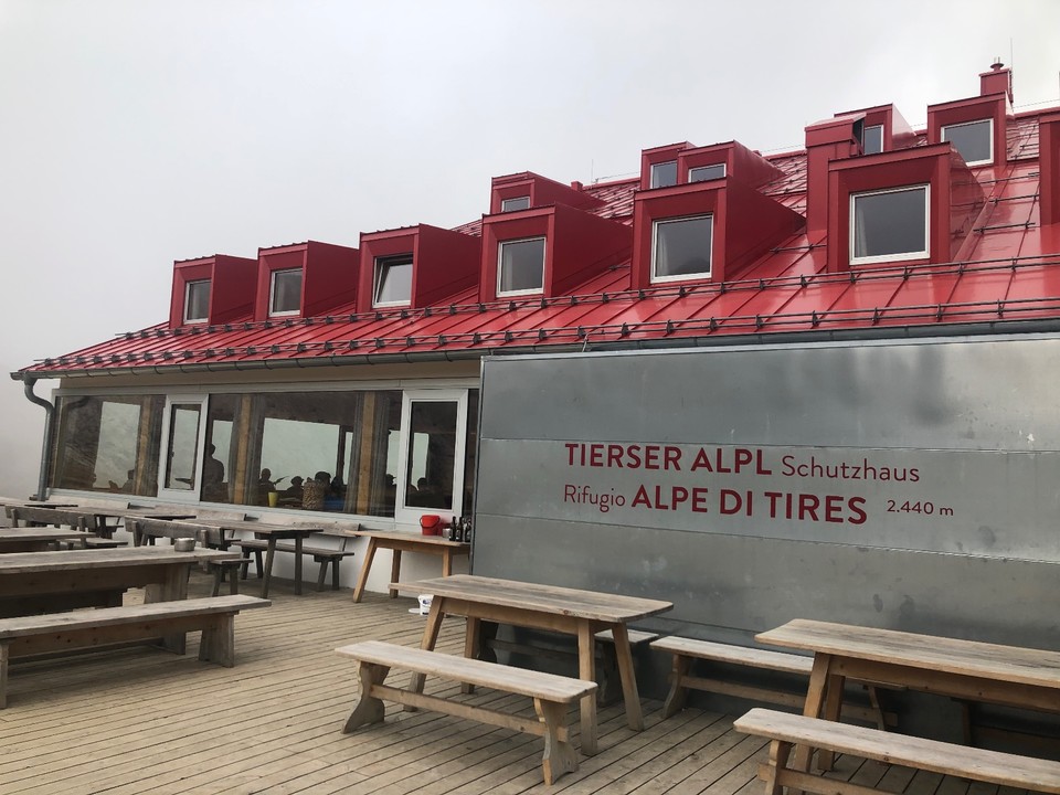 AA45866D-9E12-44B7-ABB1-29DF712DBAFD