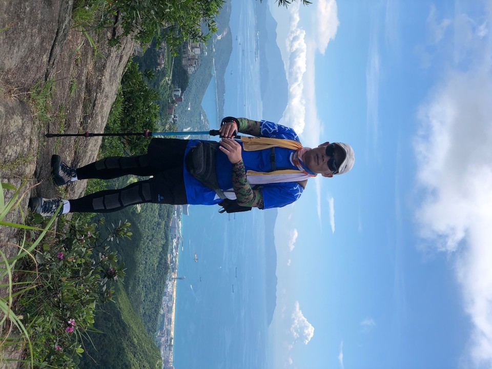 A135BC87-7D45-4BAE-B10C-9E226489AFC4