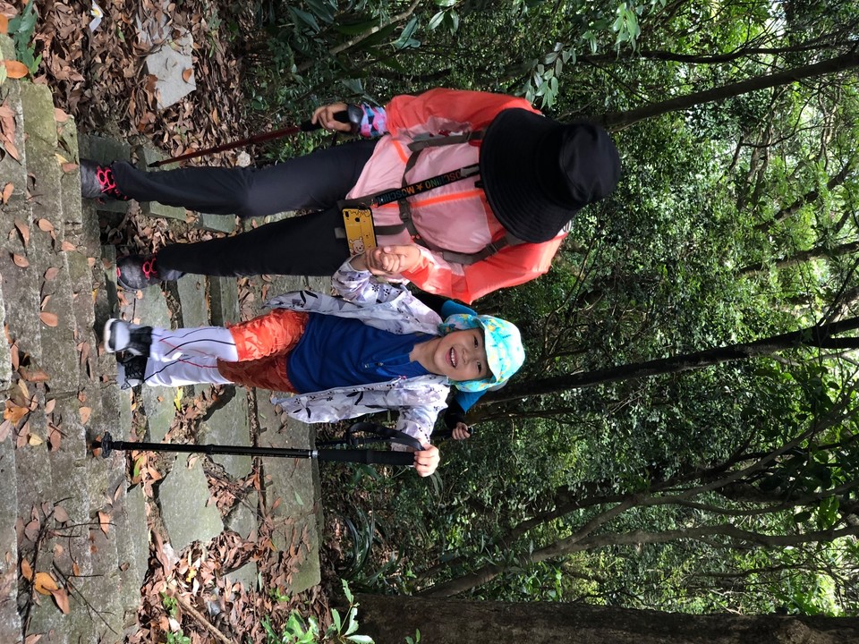 40E65838-B574-468A-BD99-03EC9B0795A0