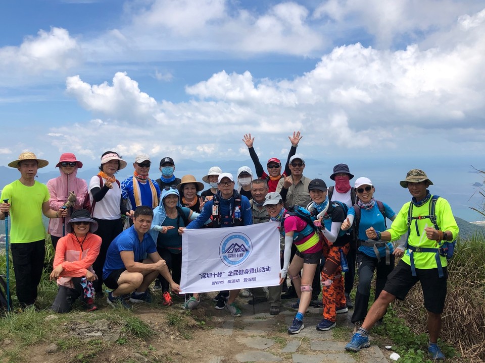 8EA5B15B-C939-4C57-942C-279219B7BFAD