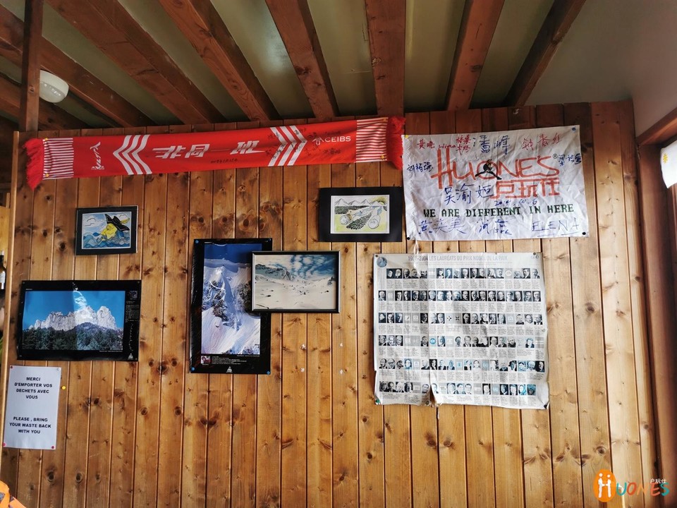 E31EC589-298D-4E89-A274-E189ED445FC9