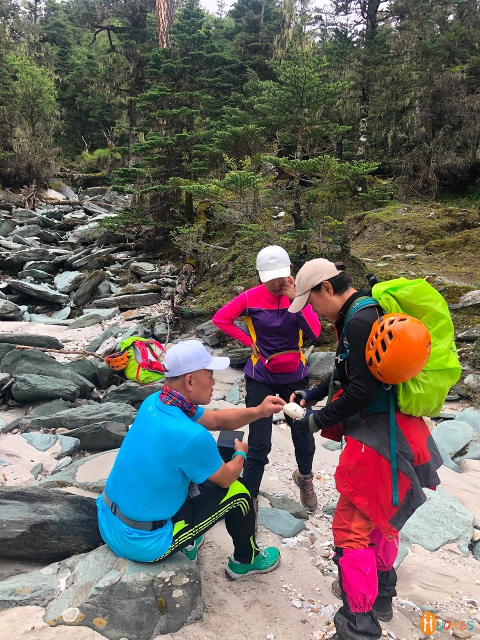 B438011D-DBA1-47AB-8938-3551998D1FA1