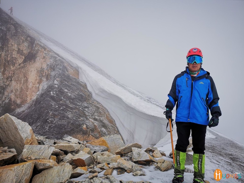 95AFC0CA-D101-40D2-BD82-1898580F8860