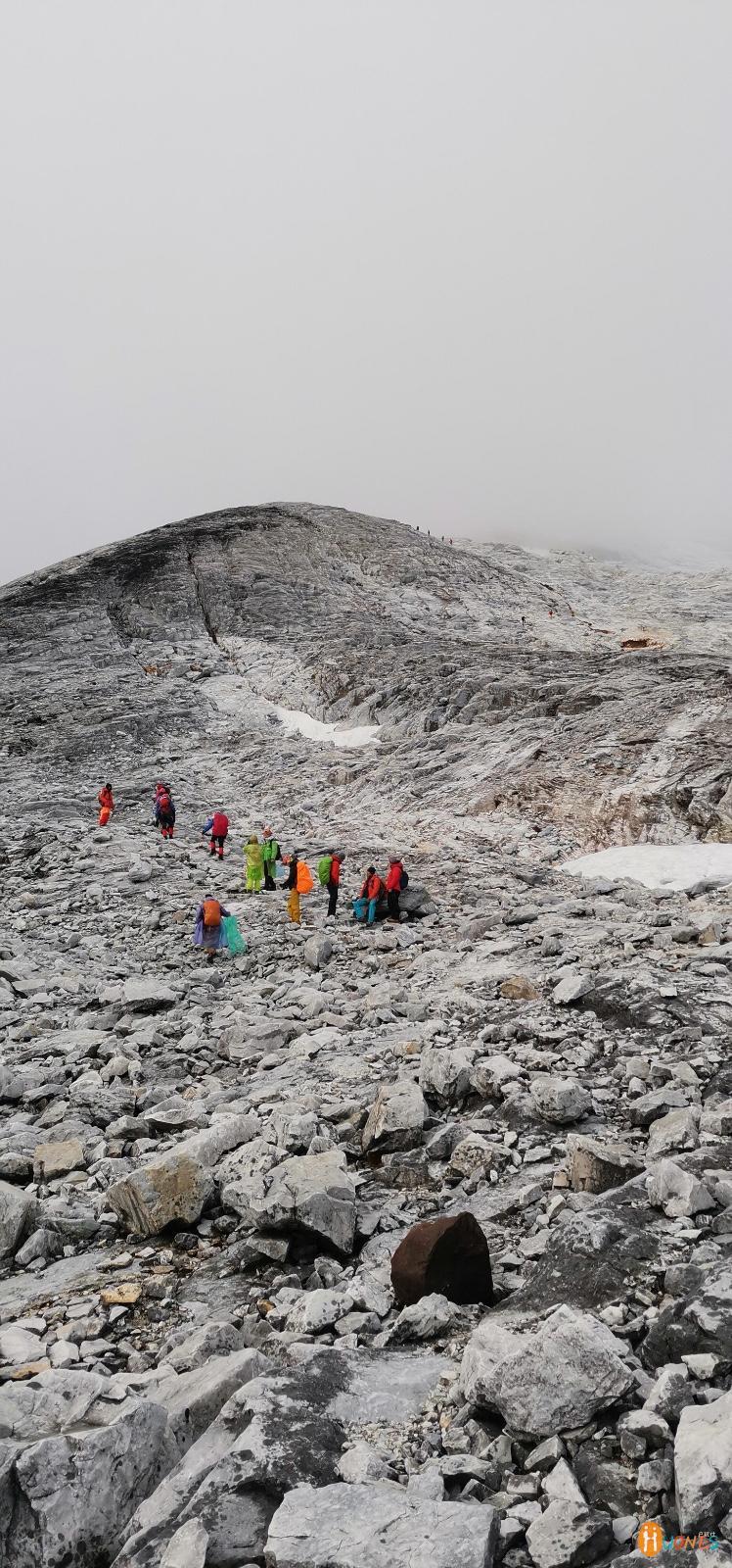 CD7B5246-DF8F-4D8C-8D09-4F5CB003FF9B