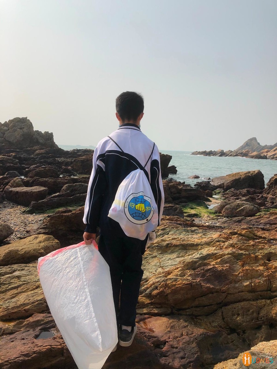 692CE5C7-72E8-48FE-818B-52DA8AF5F933