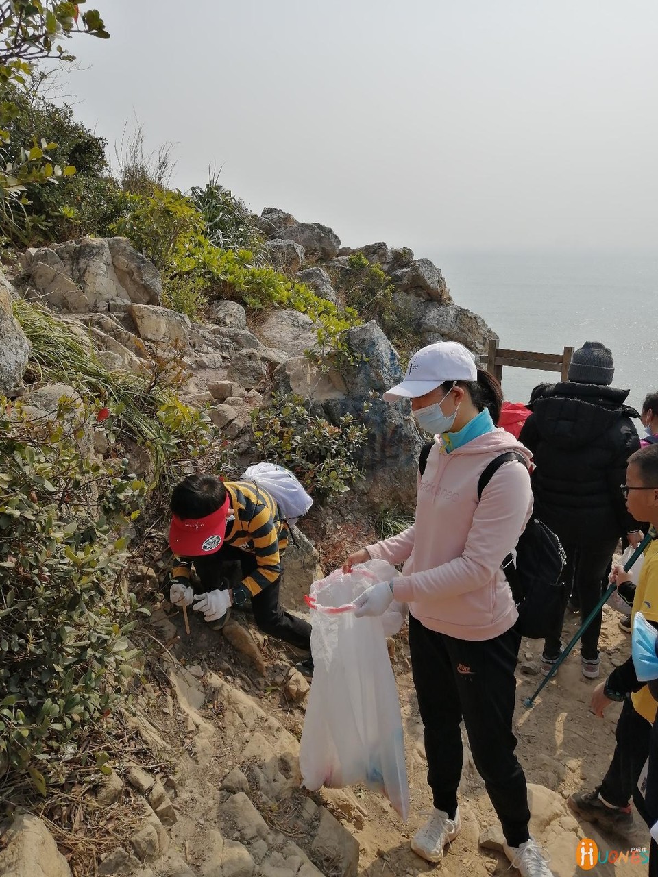 6F7A699E-CE25-4171-815E-6F5782BB9AC4