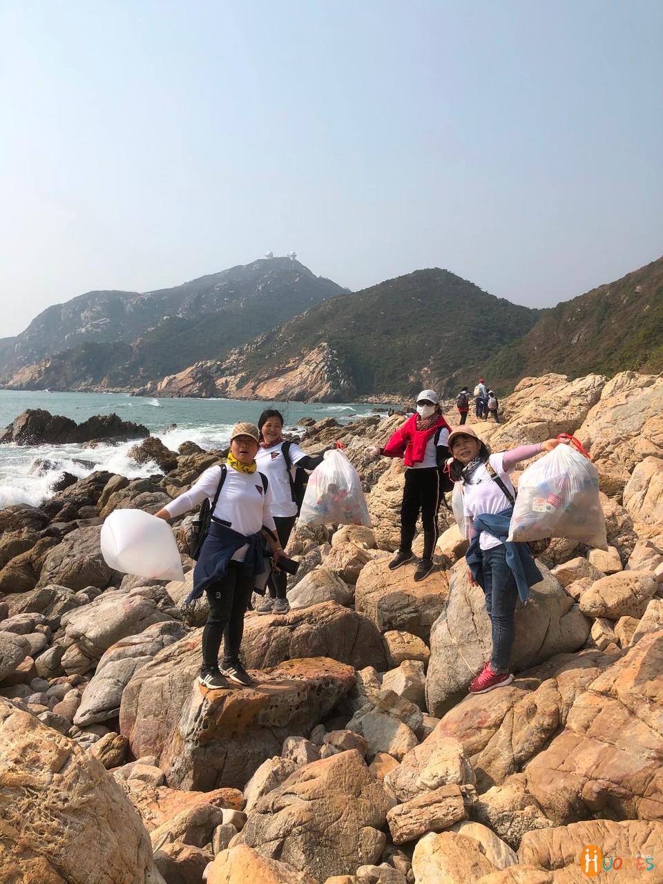 F6E7776A-36E7-45F4-95CF-44913911C24D