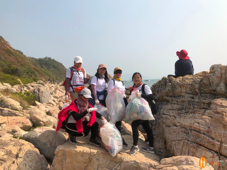 7FE09398-D281-4394-A252-81A517A3CCD9