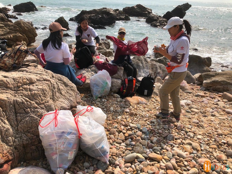 328302EC-15B7-4401-836C-1FB7C3B58B25