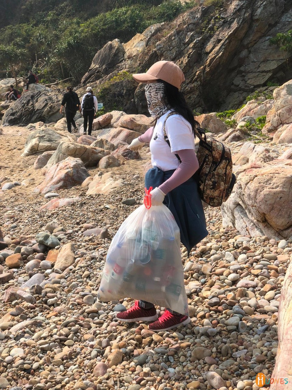 33DE88F9-E28D-4C07-87E8-36760801EADC