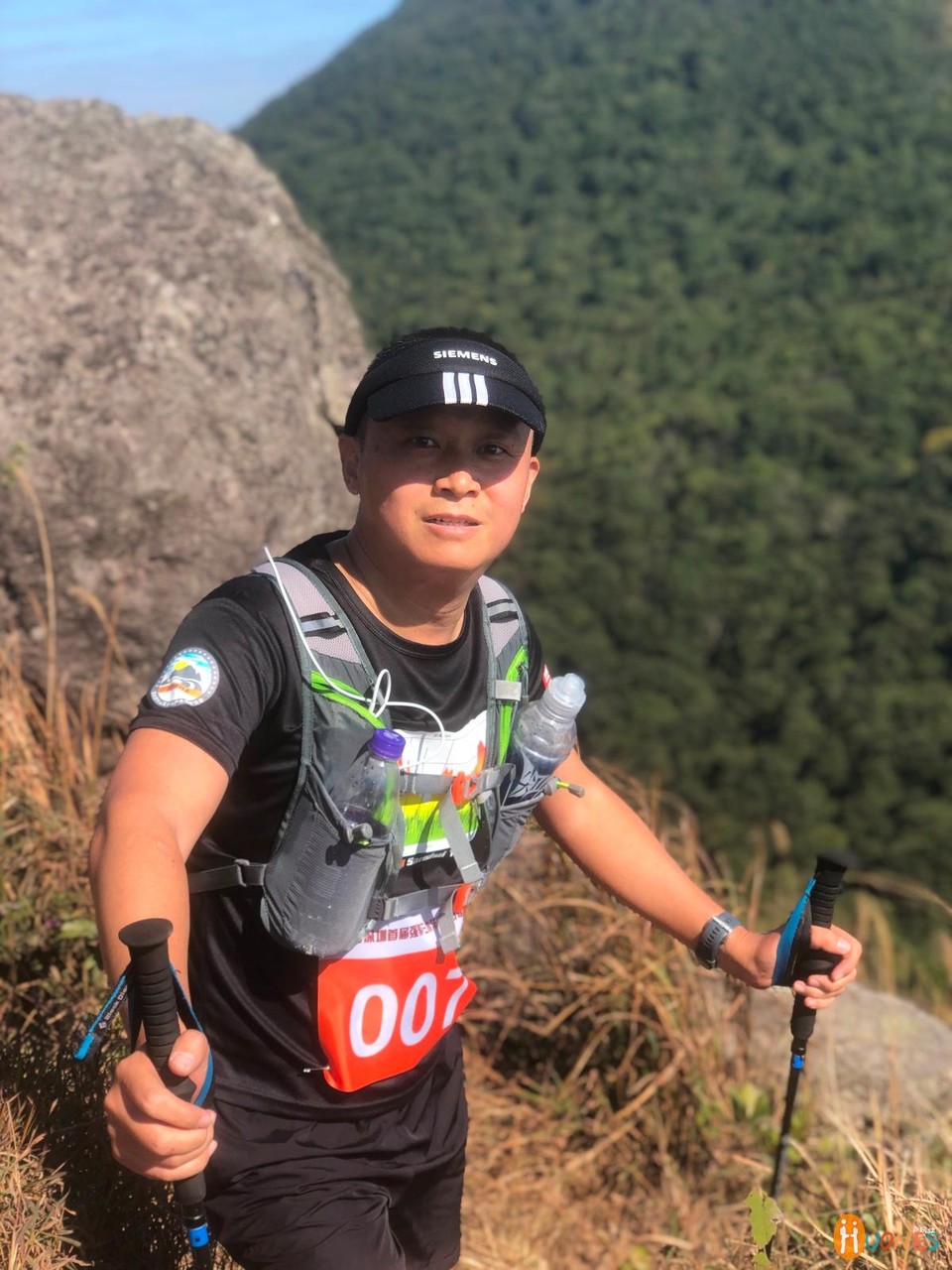 EF97B820-9557-48D4-B01C-50DE1D98F71D