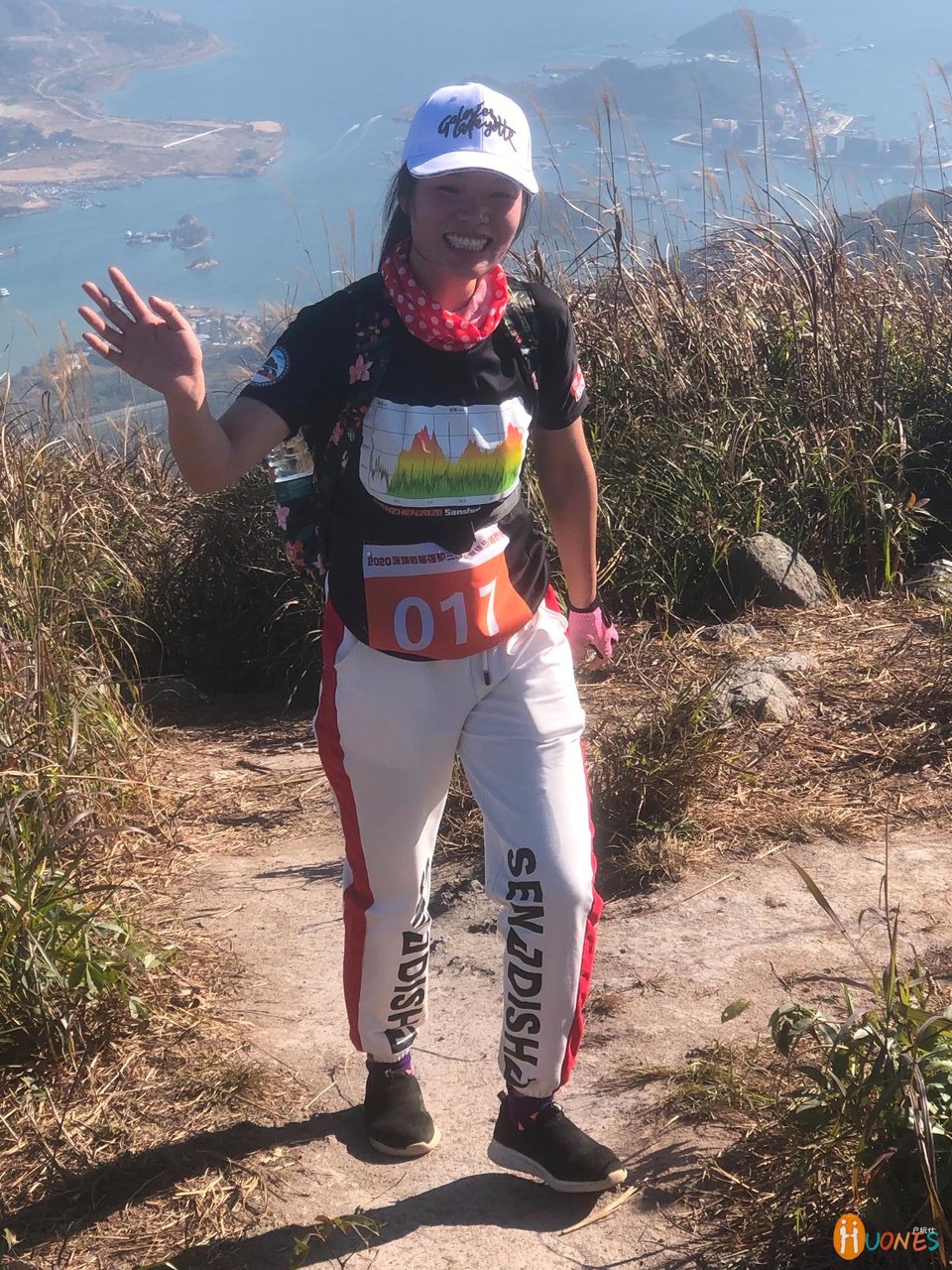 8F596C2A-4F62-49DA-B0F3-1B94330BB527