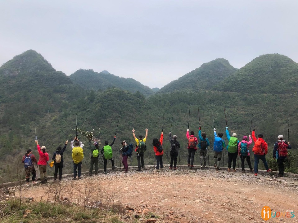 E350446D-000C-4CFC-BB5E-B4F35A49BA1E