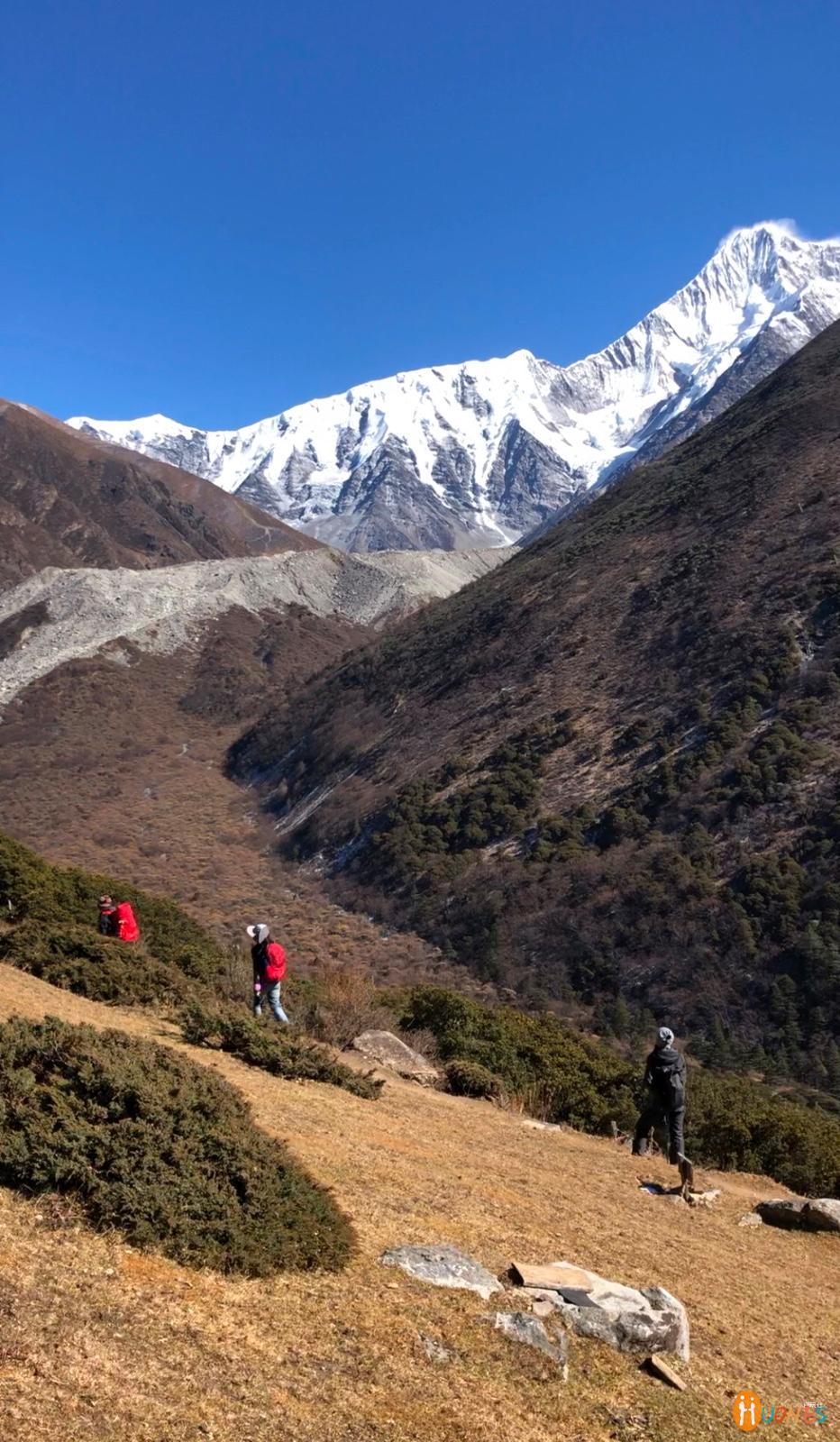 0D707A43-9BC4-49E9-ACF5-FAE7EAAF15C9