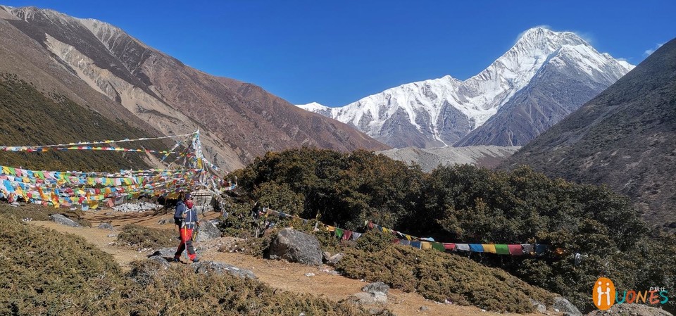 8807CF27-CE62-4B34-83BD-74DC9EA977B8