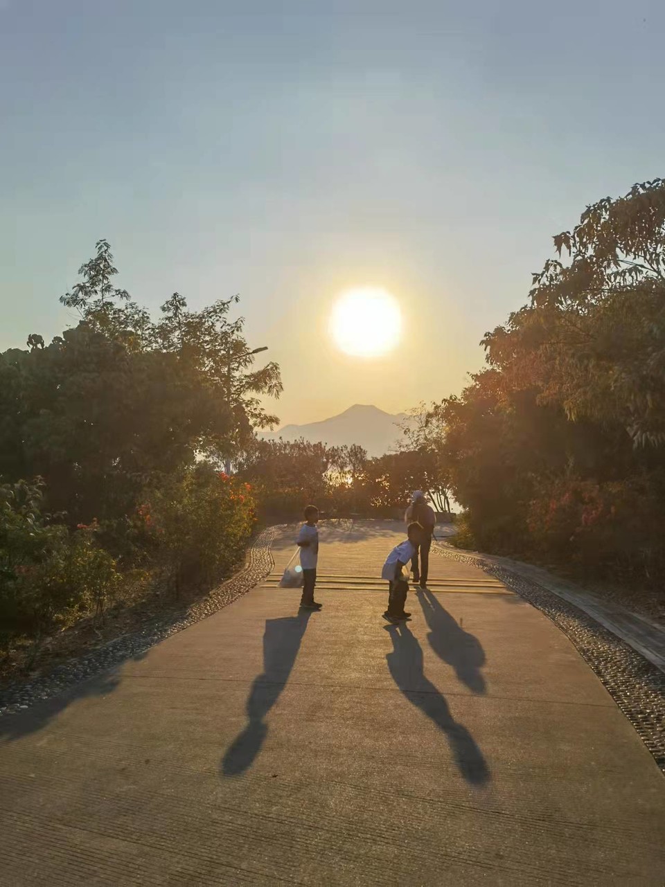 n6KR7Q-clzzB4VNc2ICehCGOwHYxP3Uh2WWFygwc2YRdta12MeziPQoW8g9Gbals