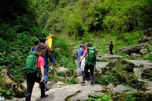 恩施轻户外16人精品团 轻徒恩施一场回归深山的山野疗愈