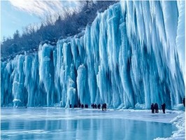 2025-2026 冰雪太行4日|万年冰宫，穿越冰瀑长廊，画家书