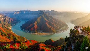影子定制|五天四晚翻山越岭，去观长江三峡最浓烈的红