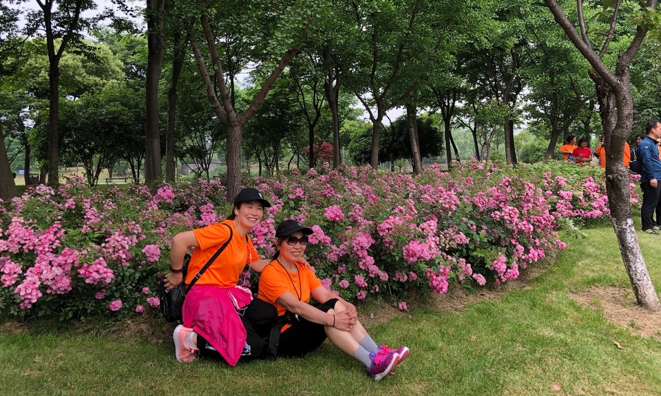 7EC40DEA-28B7-41F1-968D-2E66D33B7B69