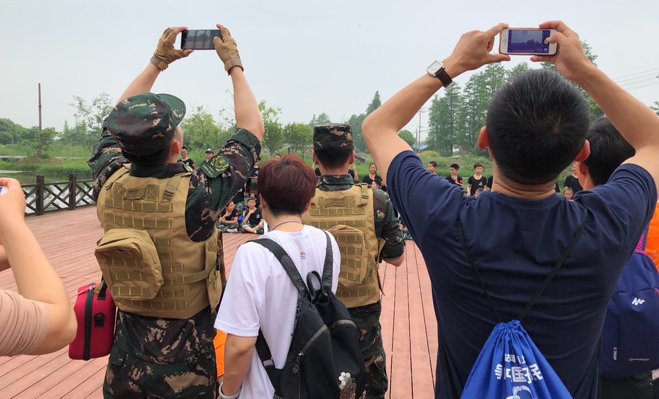 025BBE8C-17D8-41B7-ADBE-08E1975F1569