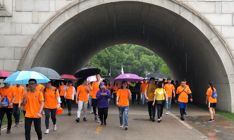 351DD073-57C0-403E-8056-EEB89514104B