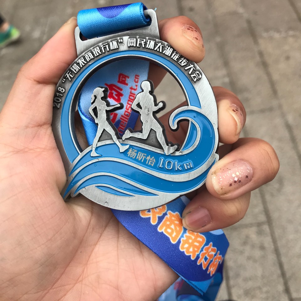 4425AFBC-D185-445B-AD86-41EE49F43973