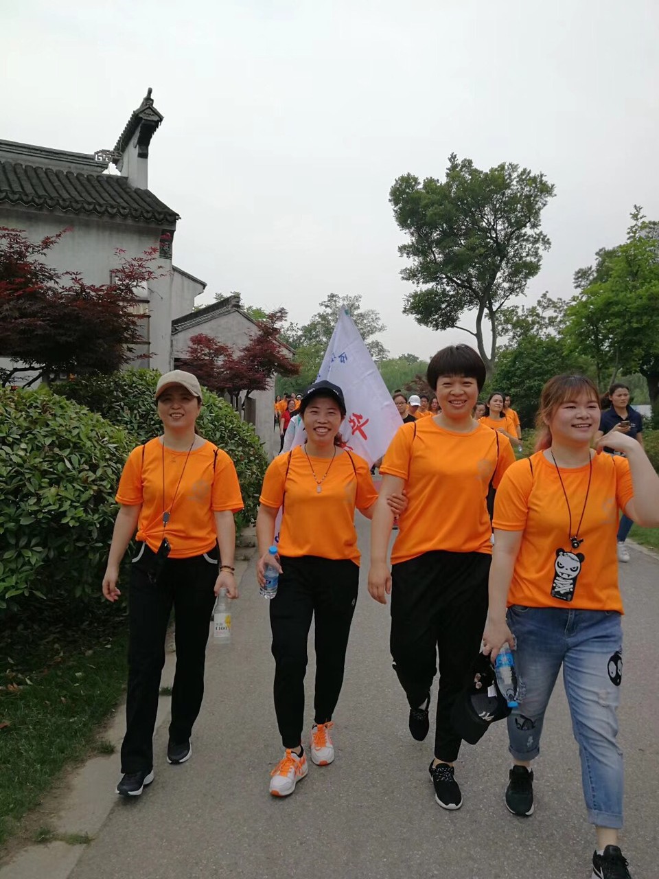 12D3D073-9ED6-42DC-B854-E2B9456C8568