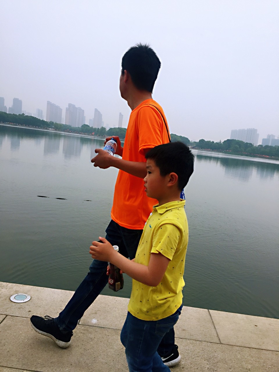 E80E1684-01AF-4C6C-B8D1-295D42C97F69