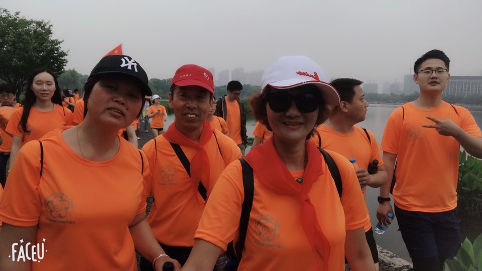 DEF18A58-EF38-4389-BEE7-6144C3C62765