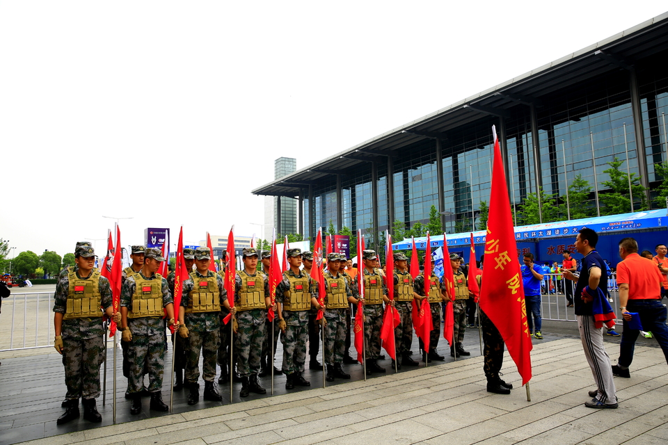 18.5.12徒步大会059