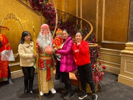 ABB4EED4-56F2-4E25-9126-296FA1BD3780