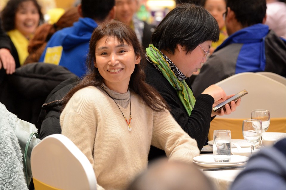 DBC2B443-3501-4040-8493-918065D1F32E