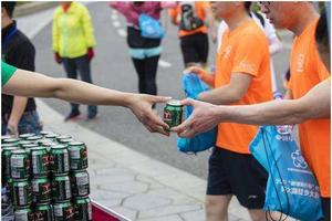 “卡拉宝”秋季夜行计划 ——助力运动网固定夜徒夜跑，加入就送运动饮料哦