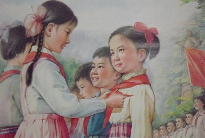 那么你还记得你带红领巾的样子吗?