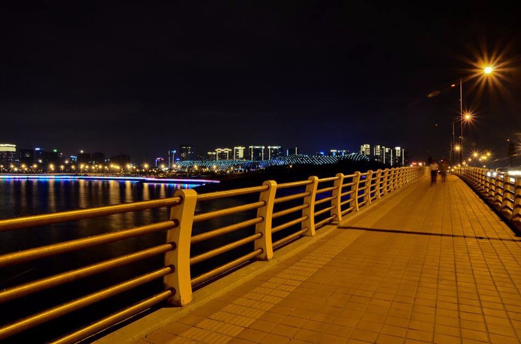 【夜徒深圳湾】每周四晚固定活动,深圳湾徒步赏最美夜景,玩游戏!