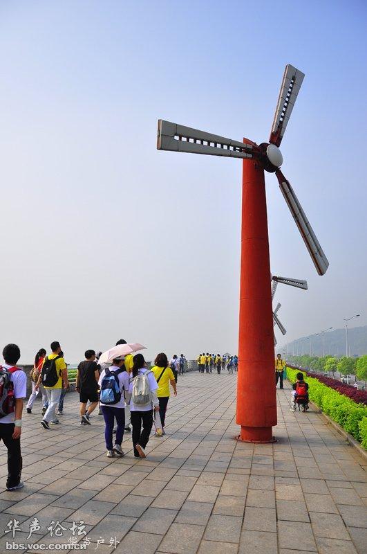 20110426175319471-2448179