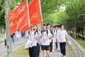 青春不“毒”行—百公里禁毒志愿者方阵