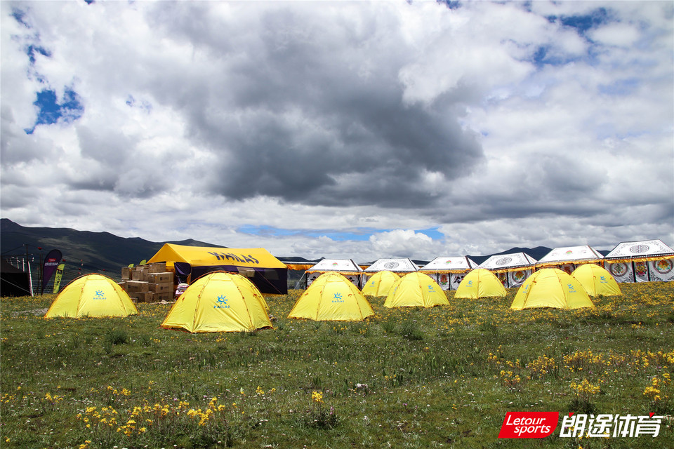 2020甘孜山地户外运动装备展__IMG_1818