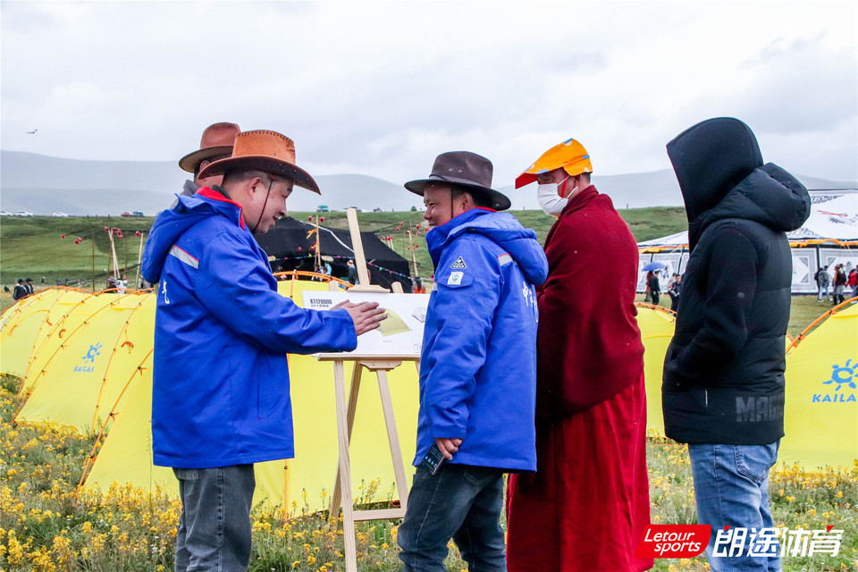 2020甘孜山地户外运动装备展__IMG_2147