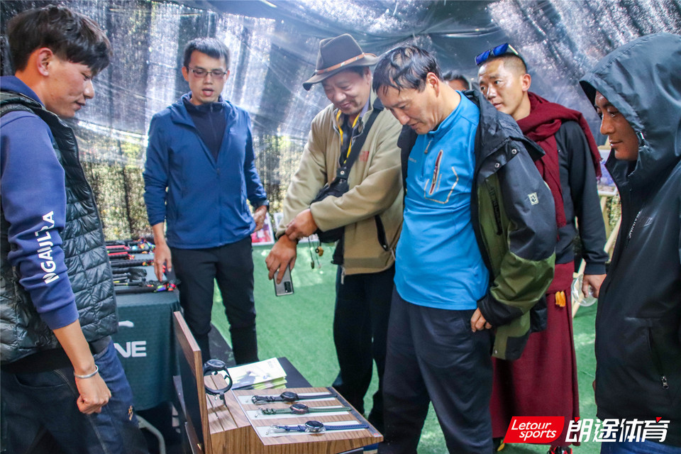2020甘孜山地户外运动装备展__IMG_2289