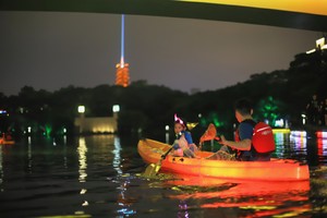 泛舟赏月+河灯祈福（10.6中秋活动）